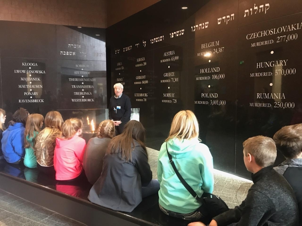 7th Grade visits Holocaust Memorial